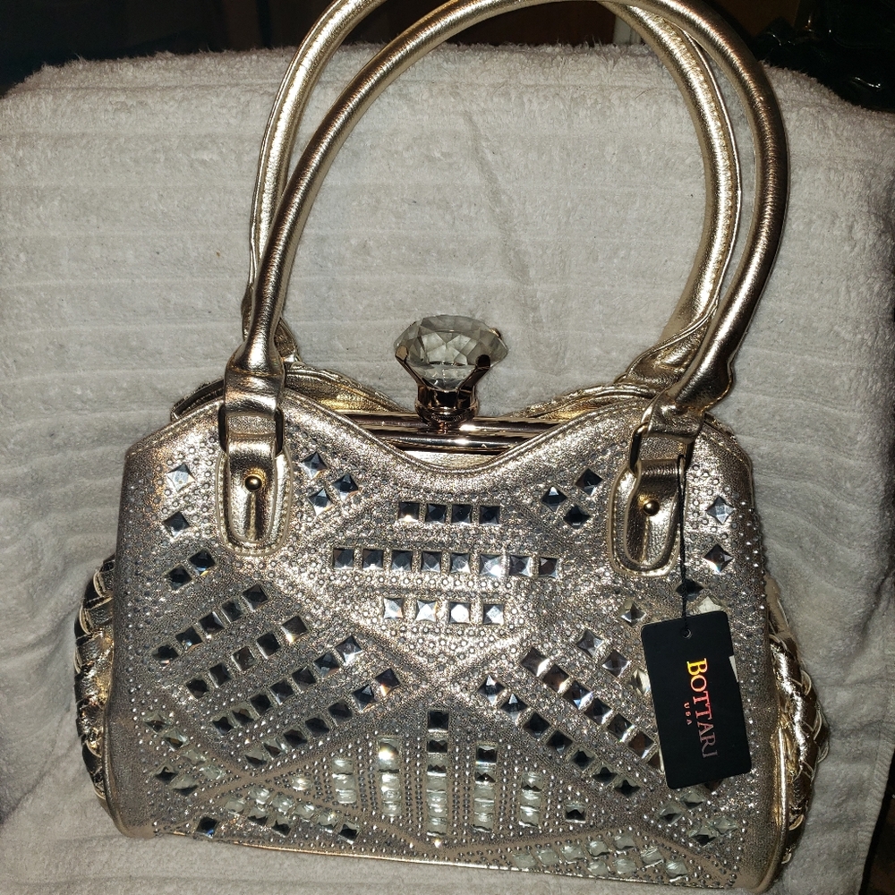 Diamond ring handbag